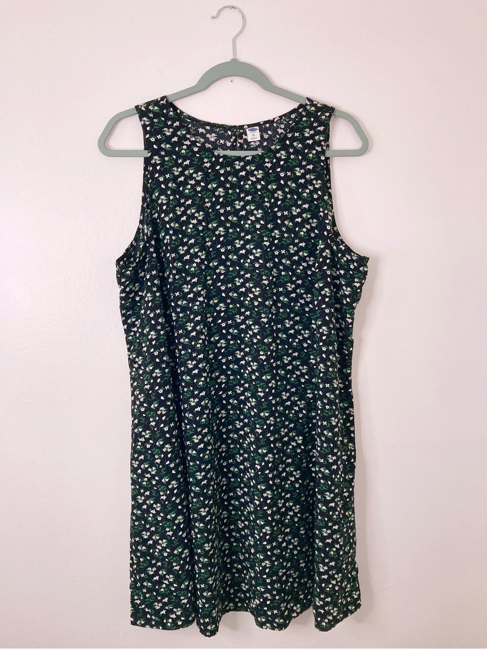 Old Navy Black Ditsy Floral Cottagecore Sleeveless Swing Sundress Boho XL EUC